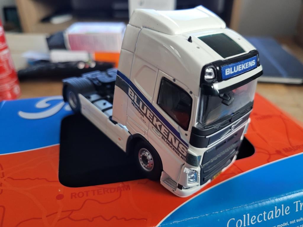 Volvo  bleukens, T, Nieuw, T, Tekno