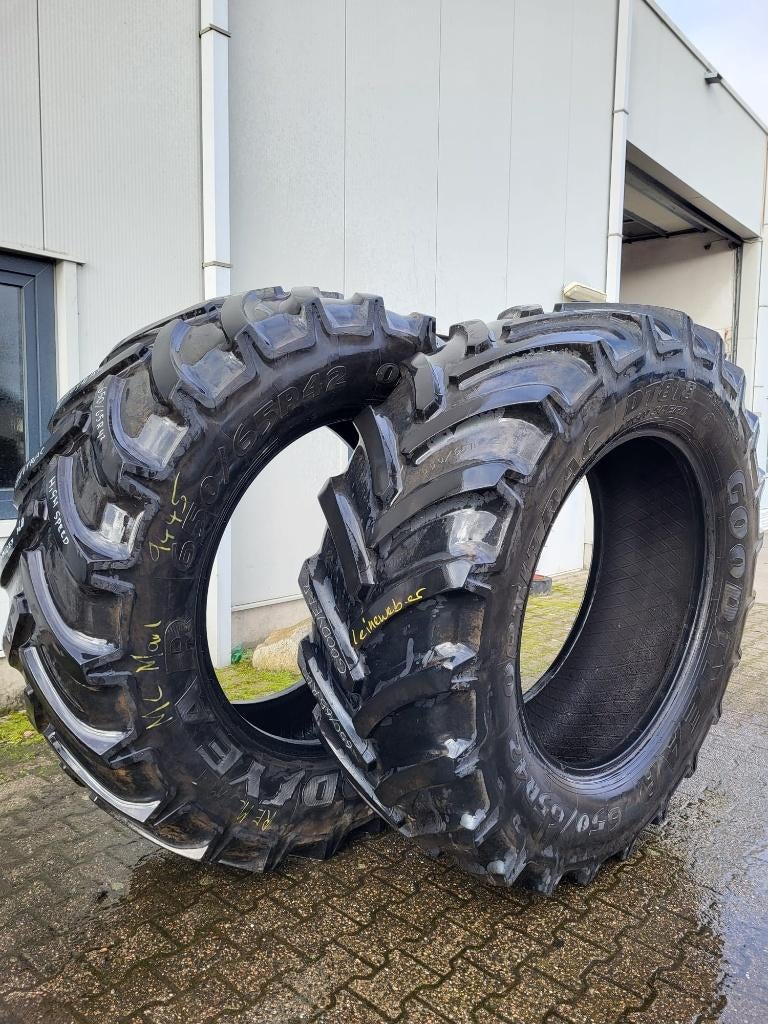 650 65 R42 goodyear, Zakelijke goederen, Ophalen of Verzenden