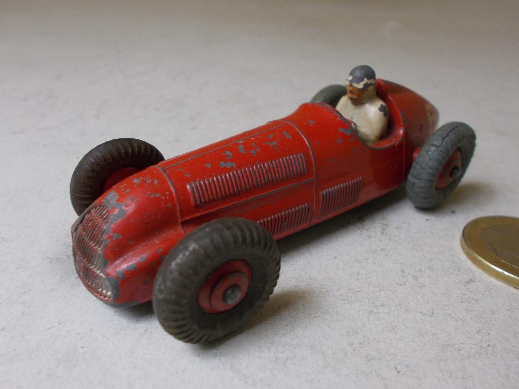1952 Dinky Toys 23F ALFA ROMEO FORMULE 1 RACING CAR (-G-)
