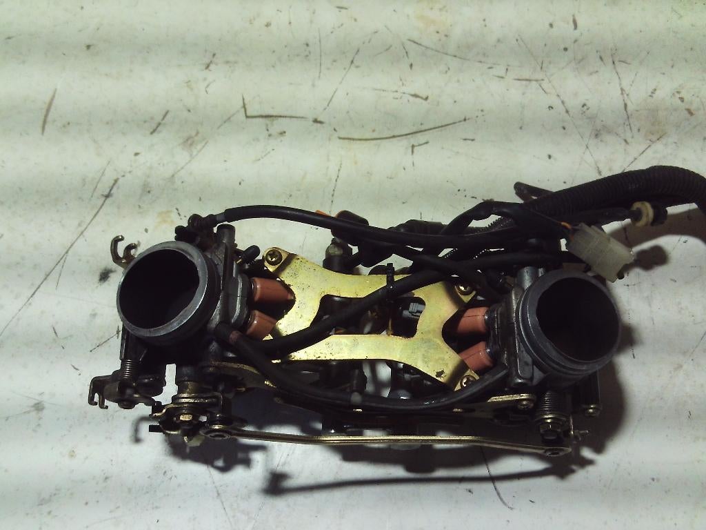 Suzuki TL1000R bj97-02 Gasklephuis , carburateurs, Ophalen of Verzenden, Gebruikt