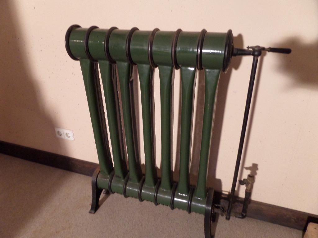 antieke radiator kachel., Ophalen, Minder dan 60 cm, Kachel, 30 tot 80 cm