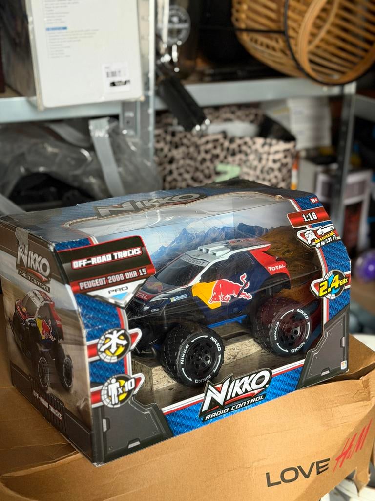 Nikko Red Bull Peugeot 2008 DKR RC Auto - Nieuw!, Elektro, Auto offroad, Nieuw, Ophalen of Verzenden