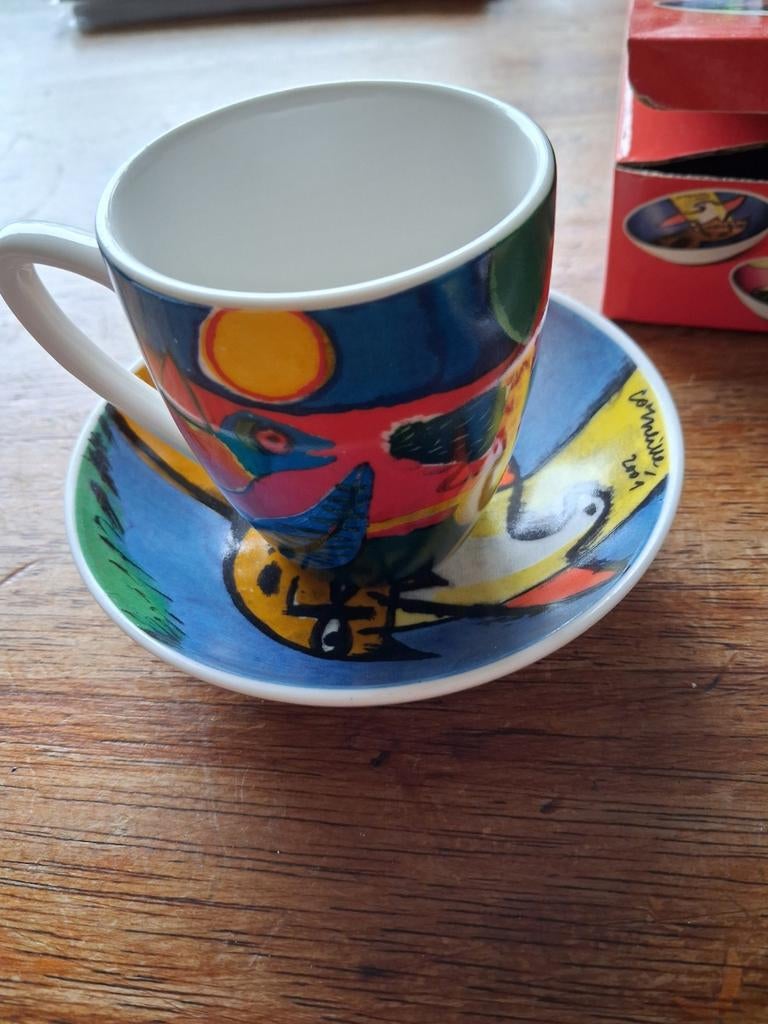 corneille schaal tje kopje porselein, Huis en Inrichting, Keramiek, Ophalen of Verzenden, Zo goed als nieuw, Overige stijlen