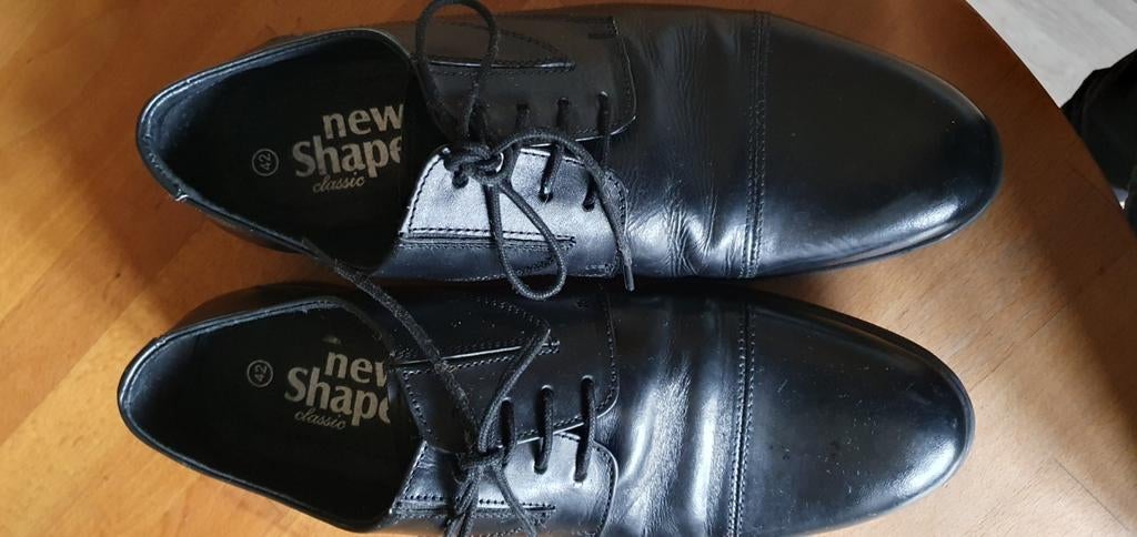 new shape, Ophalen of Verzenden, Zo goed als nieuw