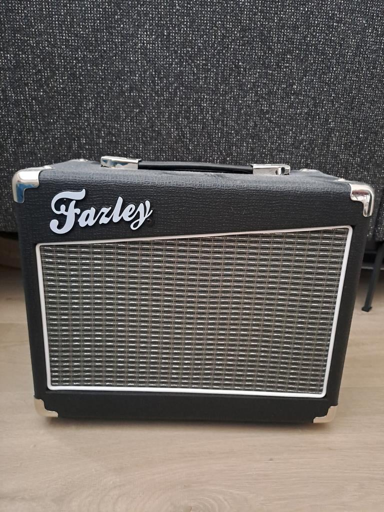 Fazley Meteor 15 Watt Gitaarversterker Combo, Muziek en Instrumenten, Versterkers | Bas en Gitaar, Ophalen, Zo goed als nieuw