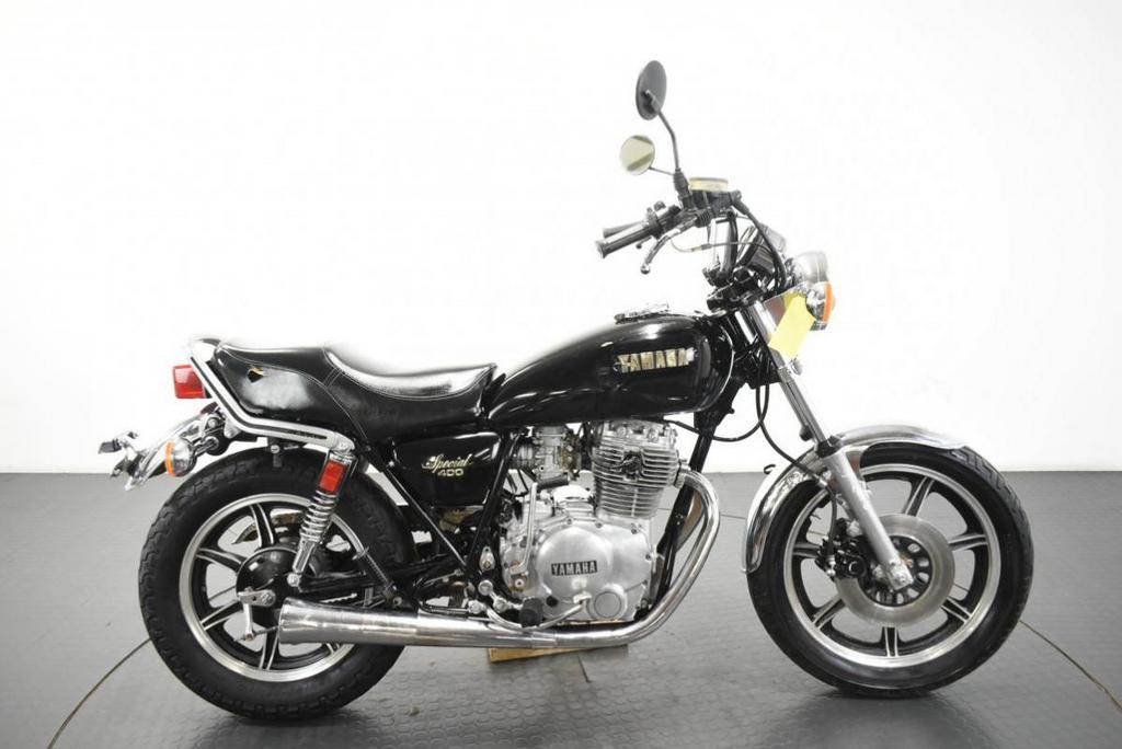 Yamaha XS 400 SE in onderdelen met kenteken, Motoren, Particulier