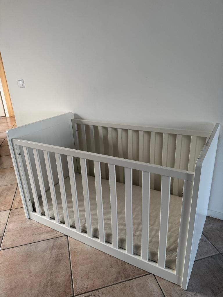 Mooi wit ledikant 126 x 67, Ophalen, Gebruikt, Ledikant