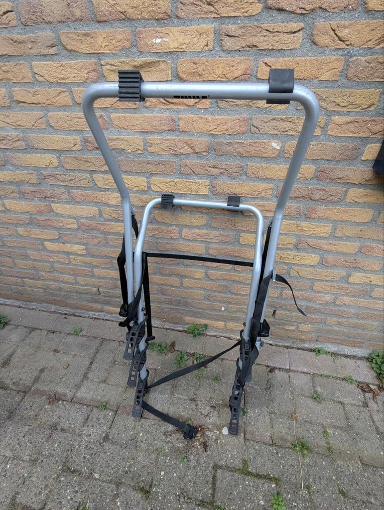 Fietsendrager. Thule. Voor achter op auto zonder trekhaak., Ophalen, 2 fietsen, Gebruikt, Achterklepdrager