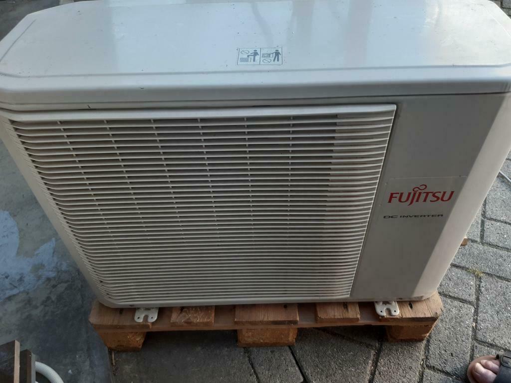 Fujitsu warmtepomp met onderbouw of cassette 5 kw of 7 kw ., Ophalen of Verzenden, Zo goed als nieuw, Verwarmen