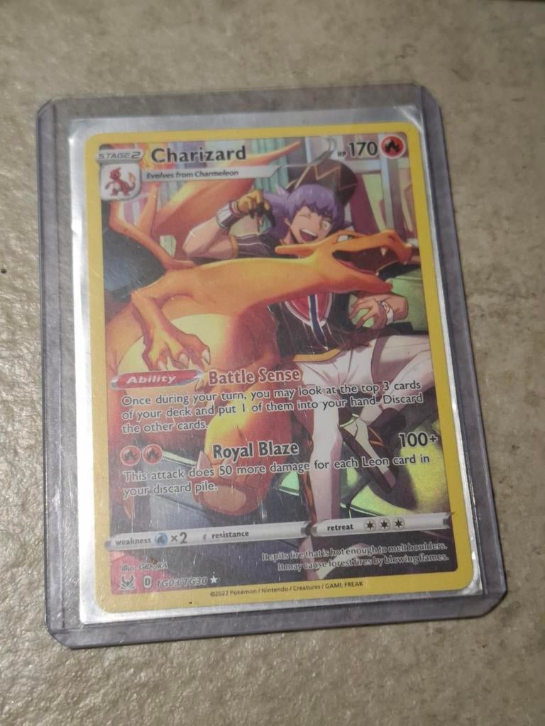 Charizard kaart - Moet weg omdat ik er vanaf wil, Ophalen of Verzenden