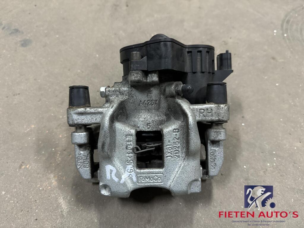 Remklauw rechtsachter Ford Focus JX61-2D250-BED, Auto-onderdelen, Gebruikt, Ford, Ophalen of Verzenden, Ford