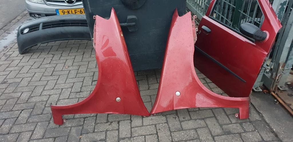 FIAT PUNTO VOORSCHERMEN LV+RV BJ 99 TOT 2003, Ophalen of Verzenden, Gebruikt, Spatbord