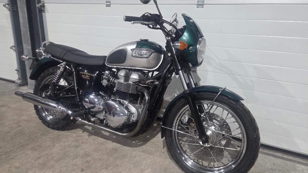 Triumph Bonneville 2001 - 7000 KM, 2 cilinders, Motorrijbewijs A, Bedrijf, Meer dan 35 kW