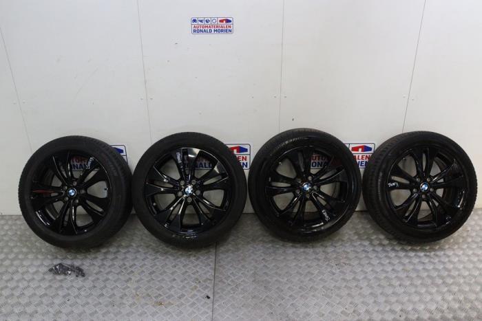 Velgen set + banden van een BMW X1 (X1 15-), Auto-onderdelen, Banden en Velgen, 12 maanden garantie, Gebruikt, -, -