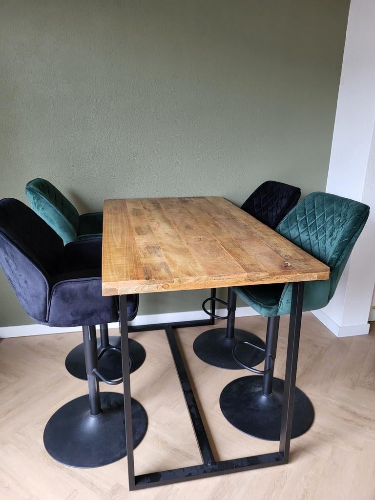 Bartafel met 6 barkrukken, Ophalen, Zo goed als nieuw