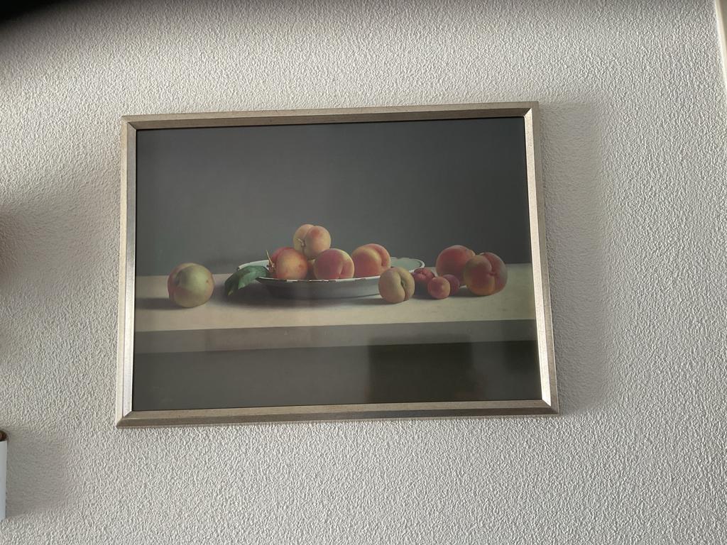 Giclée Perziken in witte schaal - Henk Helmantel, Ophalen of Verzenden