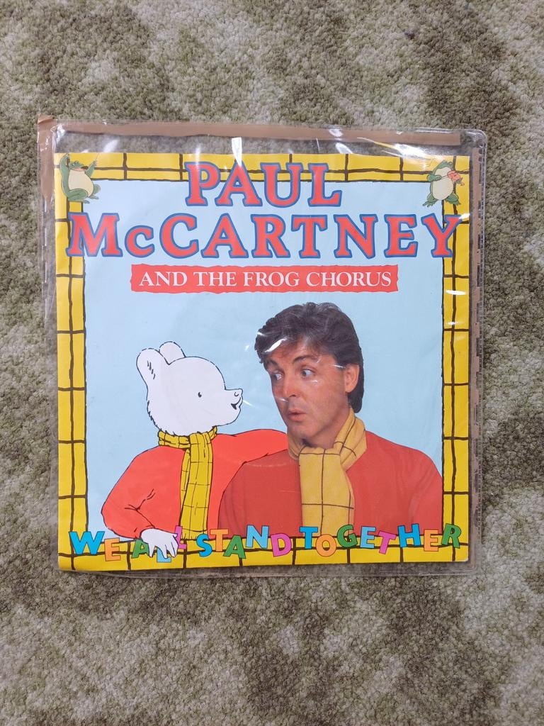 Paul McCartney - We All Stand Together - Single, Cd's en Dvd's, Gebruikt, 7 inch, Single, Ophalen of Verzenden
