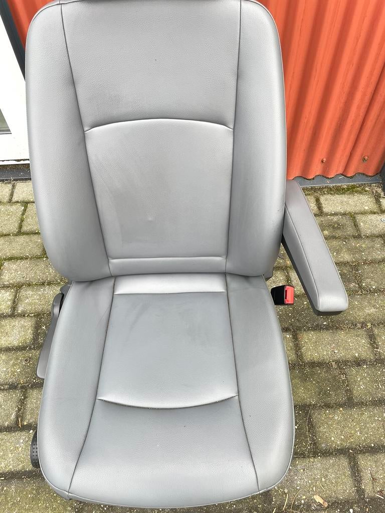 Bijrijdersstoel stoel rechts Mercedes Vito w639 grijs leder, Ophalen of Verzenden, TymTop, Tymtop5@gmail.com, 3161EK