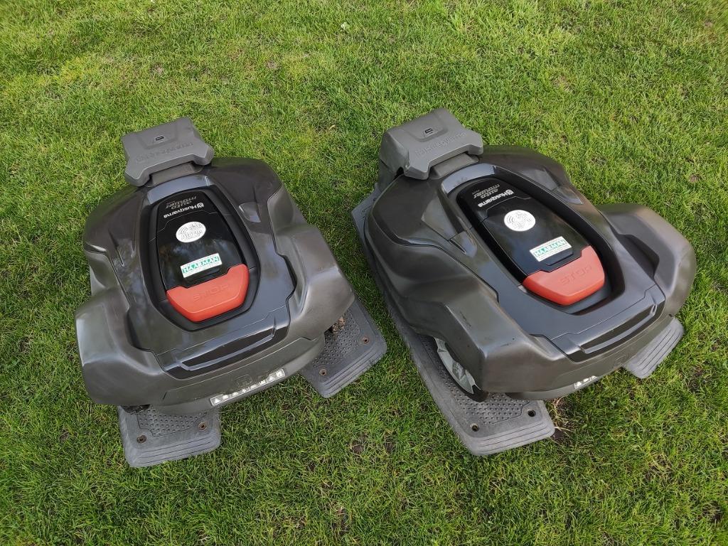 2 Husqvarna Automowers (type 450X, 5.000 m2. i.z.g.s.), Gebruikt, Ophalen of Verzenden, Husqvarna, Husqvarna.