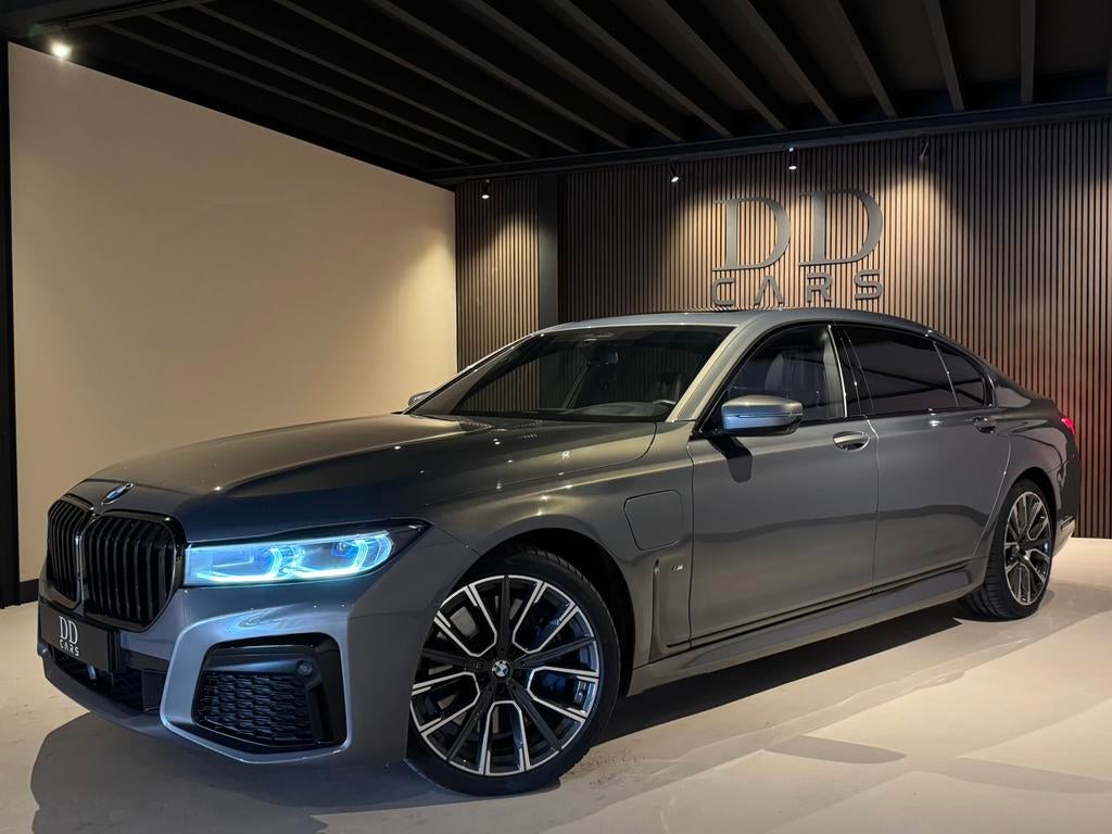 BMW 7-Serie 745Le 394pk | M Pack | Skylounge | B&W | Laser |, Automaat, 138 €/maand, Vierwielaandrijving, Hybride Elektrisch/Benzine