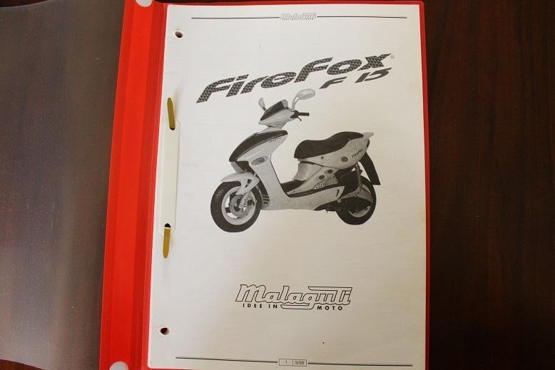 Malaguti Firefox 1998 F15 scooter workshop manual, Fietsen en Brommers, Handleidingen en Instructieboekjes, Gebruikt, Ophalen of Verzenden