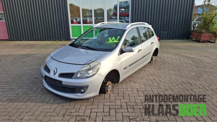 Motorkap van een Renault Clio, Auto-onderdelen, Carrosserie en Plaatwerk, Motorkap, Renault, Gebruikt, 6 maanden garantie, 12 maanden garantie