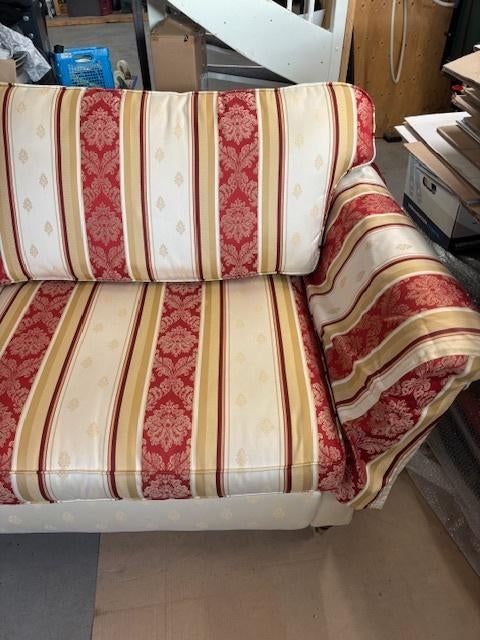 Luxe engelse stijl bankstel 2 stoelen en hocker z.g.a.n., Huis en Inrichting, Banken | Bankstellen, Ophalen, Minder dan 75 cm
