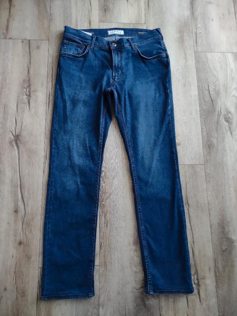 Prachtige blauwe spijkerbroek Chuck van Brax, maat M, 31-30., Blauw, Onb, W30 - W32 (confectie 38/40), Onb
