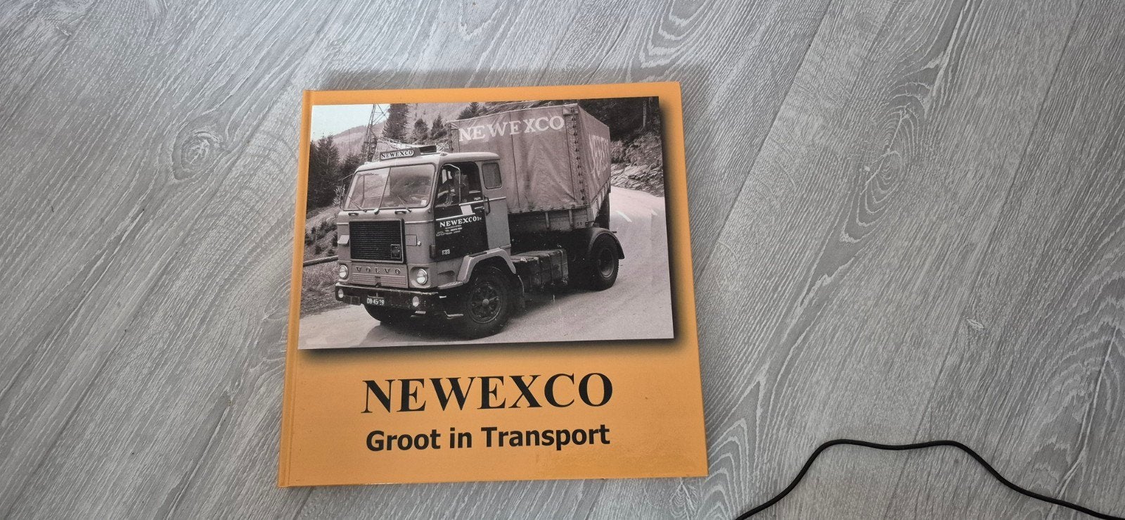 newexco groot in transport, Boeken, Ophalen of Verzenden, Gelezen, Vrachtwagen
