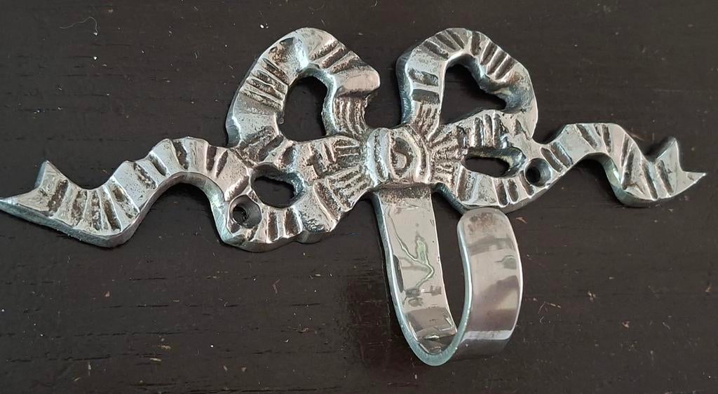 Vintage strikhaak van verzilverde metaal, Huis en Inrichting, Woonaccessoires | Kandelaars en Kaarsen, Ophalen of Verzenden, Zo goed als nieuw