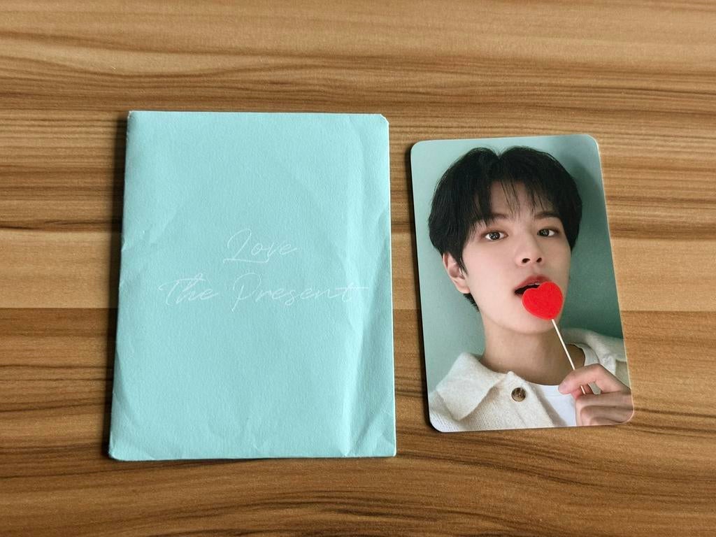 Stray Kids Seungmin photo card nacific, Ophalen of Verzenden, Zo goed als nieuw, Foto of Kaart