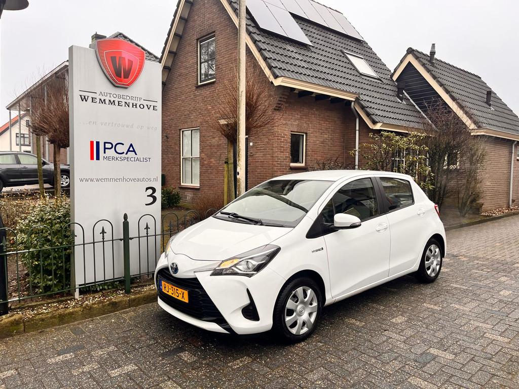 Toyota Yaris 1.5 Hybrid Aspiration (bj 2018, automaat), Auto's, 12 maanden, Gebruikt, Euro 6, 4 cilinders