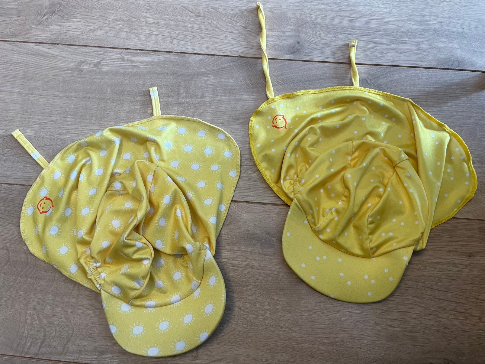 2 nieuwe Zwitsal zonnehoedjes / Zonnehoed baby / kind, Ophalen, One size, Nieuw, Zwem-accessoire