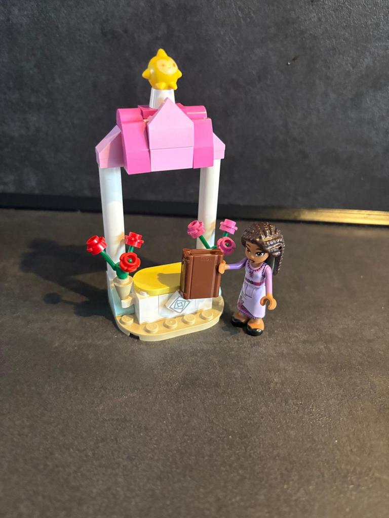 LEGO Disney Wish Asha in Rosas set (40650), Ophalen of Verzenden, Zo goed als nieuw, Complete set, Lego