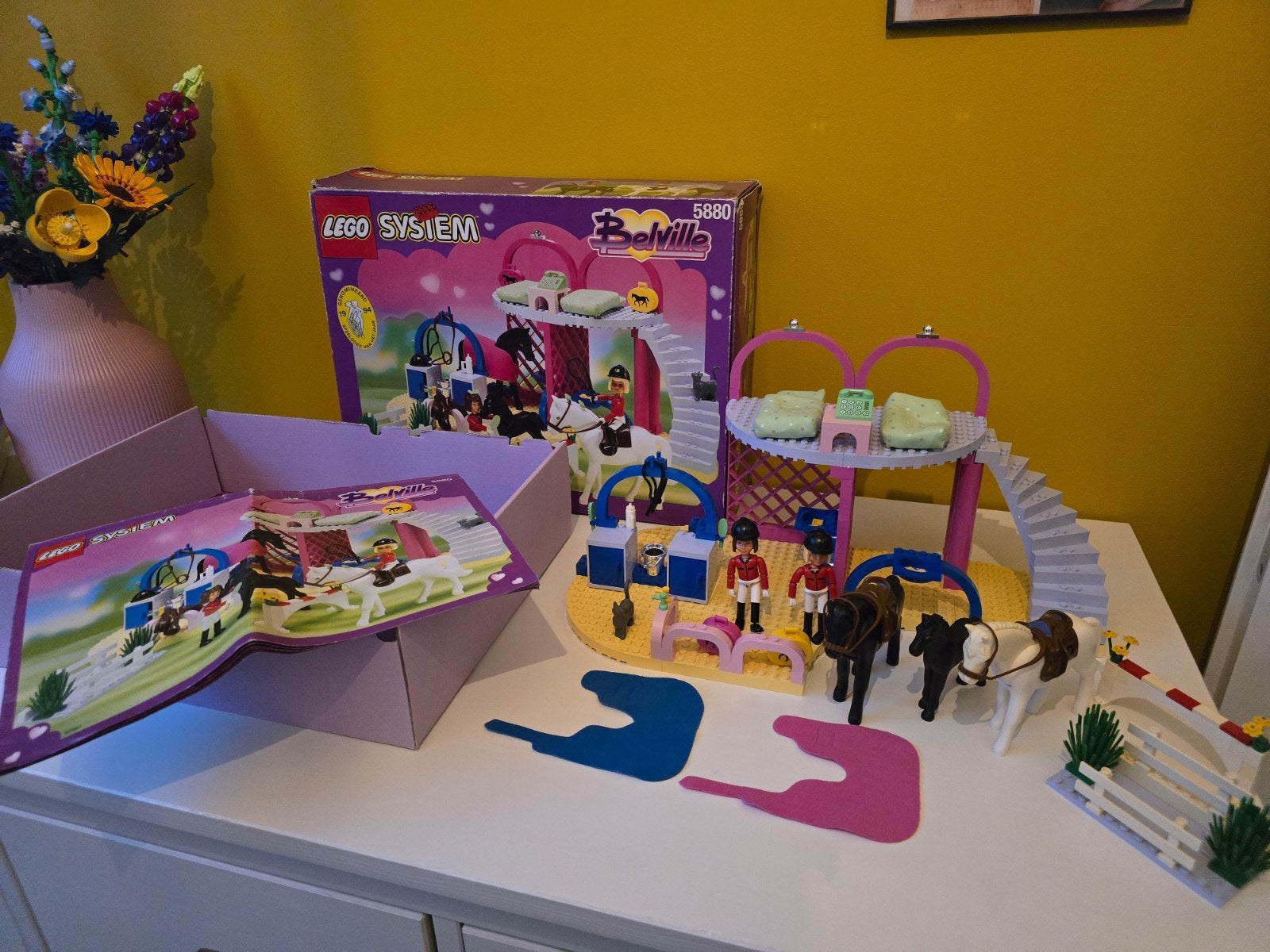 Lego Belville 5880 Paardenstal in originele doos, Lego, Ophalen of Verzenden, Zo goed als nieuw, Compleet