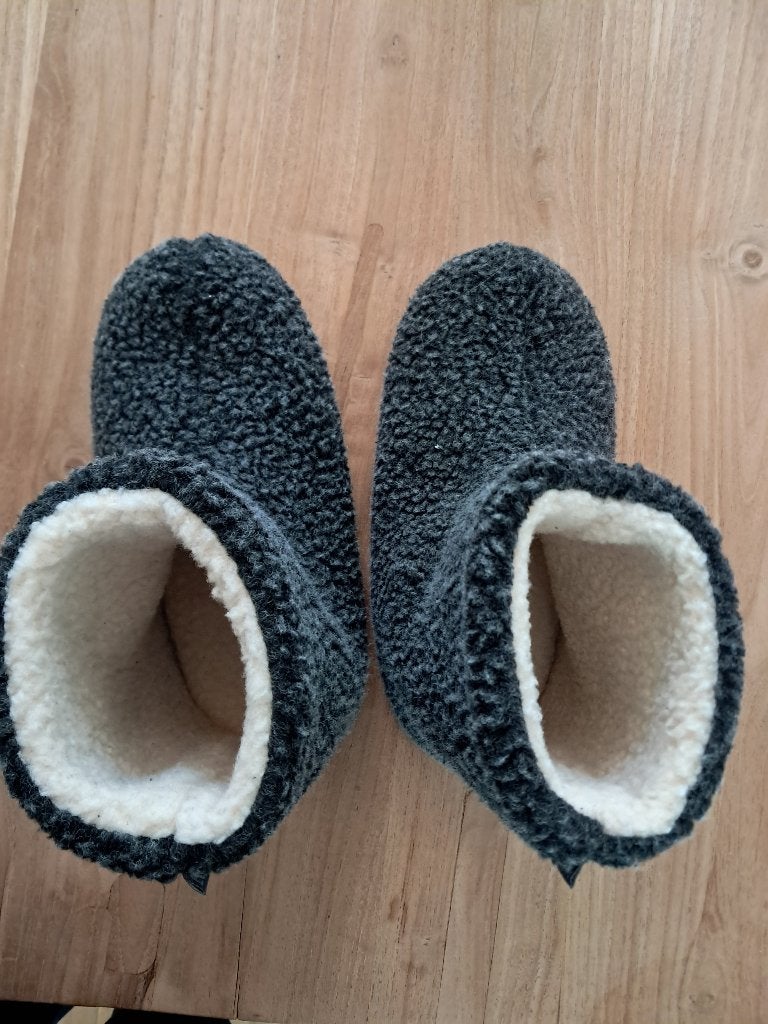 Pantoffels Lucovitaal, Kleding | Dames, Schoenen, Nieuw, Ophalen of Verzenden, Pantoffels of Sloffen, Grijs