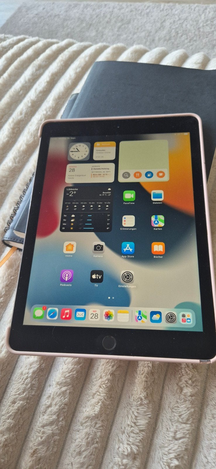 iPad Pro 9,7 inch 128 GB LTE (MLQ32FD/A)
