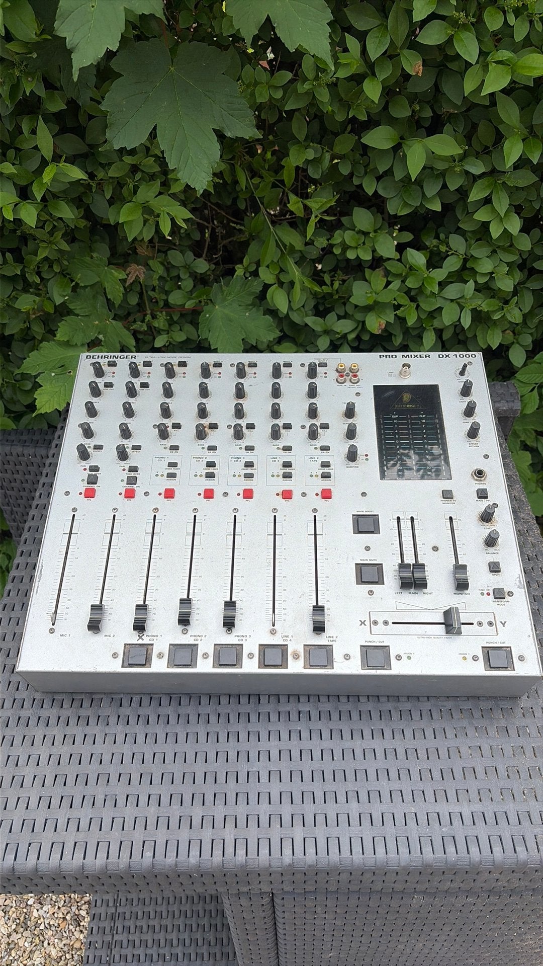 Behringer DX 1000 mengpaneel, Muziek en Instrumenten, Ophalen, Gebruikt, 5 tot 10 kanalen, Microfooningang