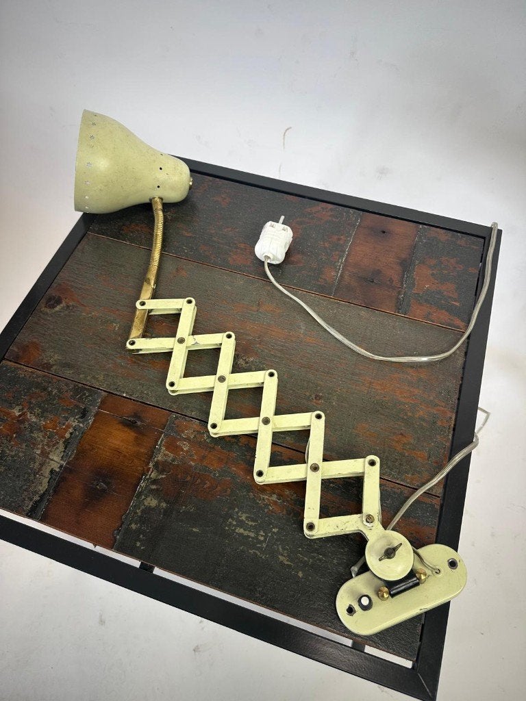 Vintage schaarwandlamp - Crème/geel Hala Zeist, Gebruikt, Leeslamp, Overige merken, Verstelbaar