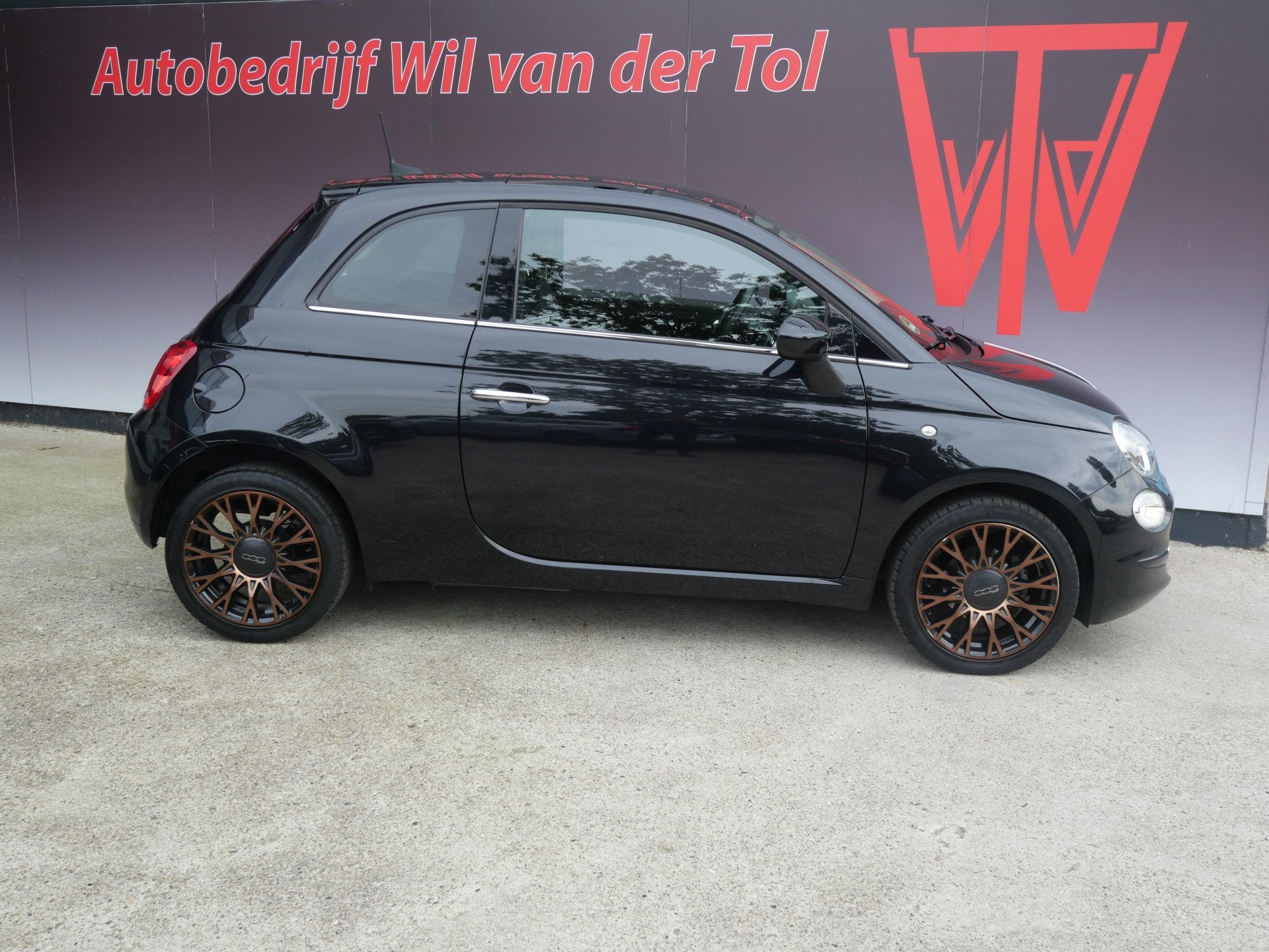 Fiat 500 1.2 COLLEZIONE | PANORAMA | CRUISE | CLIMA | NAVIGA, Auto's, Voorwielaandrijving, Dealer onderhouden, Gebruikt, 4 cilinders