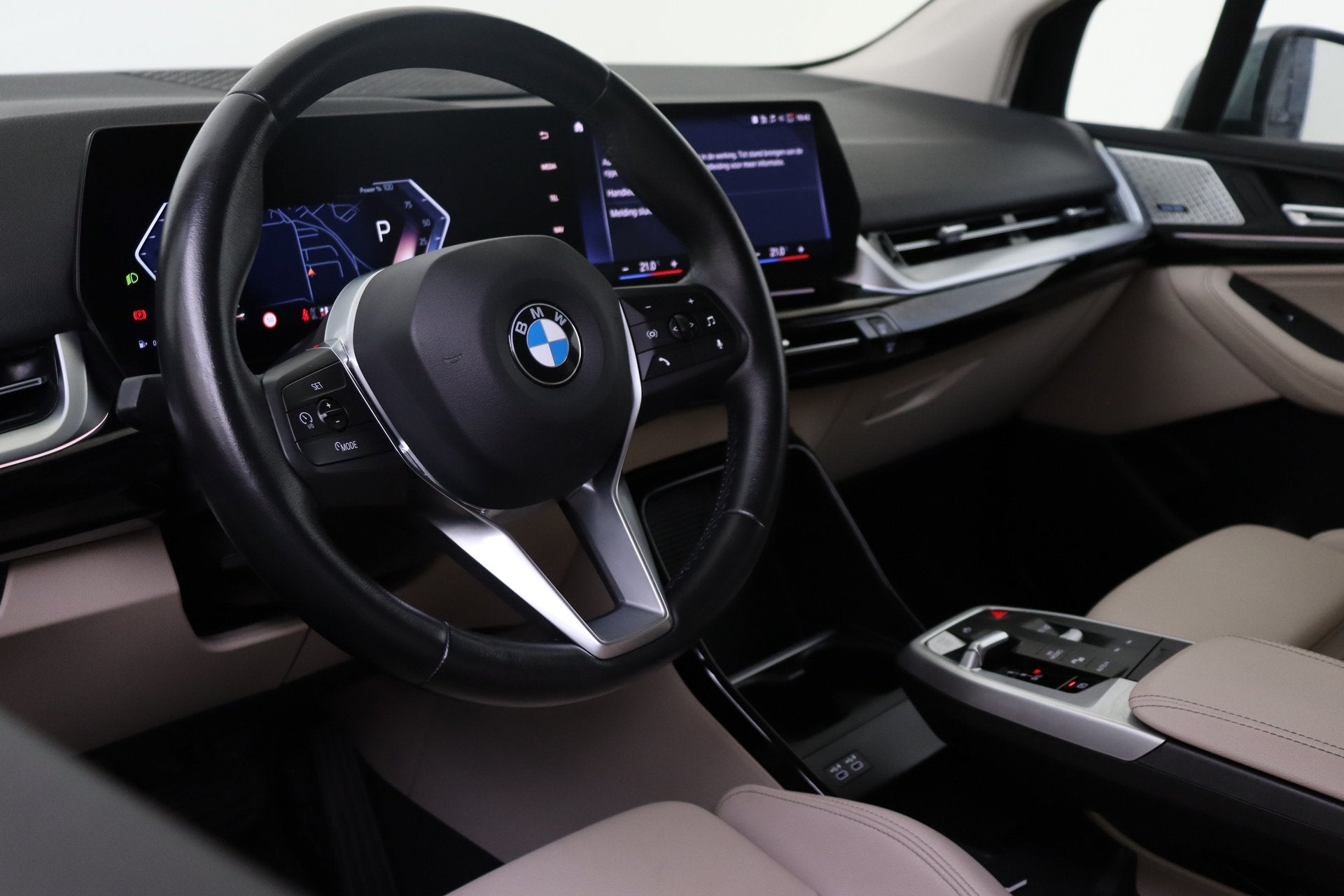 BMW 2 Serie Active Tourer 218i Luxury Line Automaat / Sports, Dealer onderhouden, 136 pk, Gebruikt, Euro 6