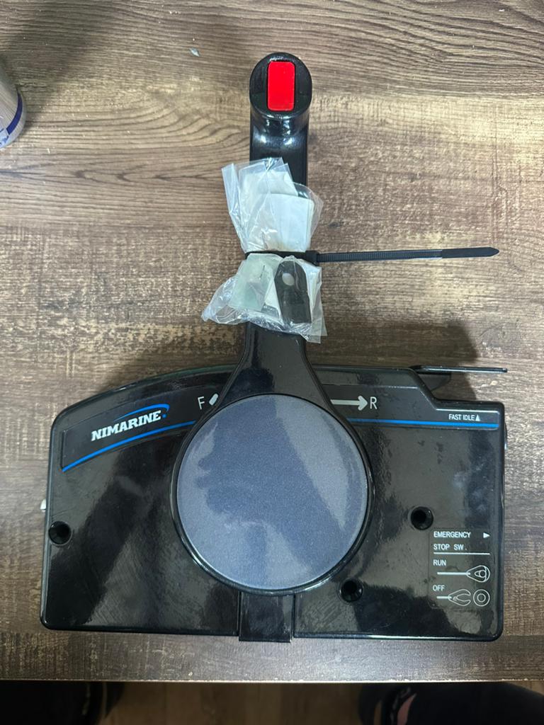 Afstandsbediening Nimarine, Watersport en Boten, Bootonderdelen, Ophalen of Verzenden, Zo goed als nieuw, Motor en Techniek, Zeilboot of Motorboot