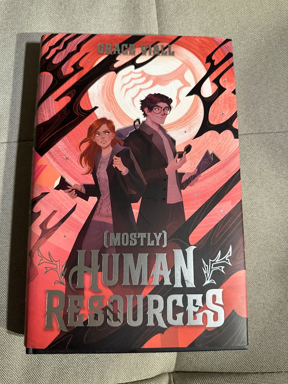 (Mostly) Human Resources - FairyLoot Juli 2026 Cosy, Boeken, Ophalen of Verzenden, Nieuw