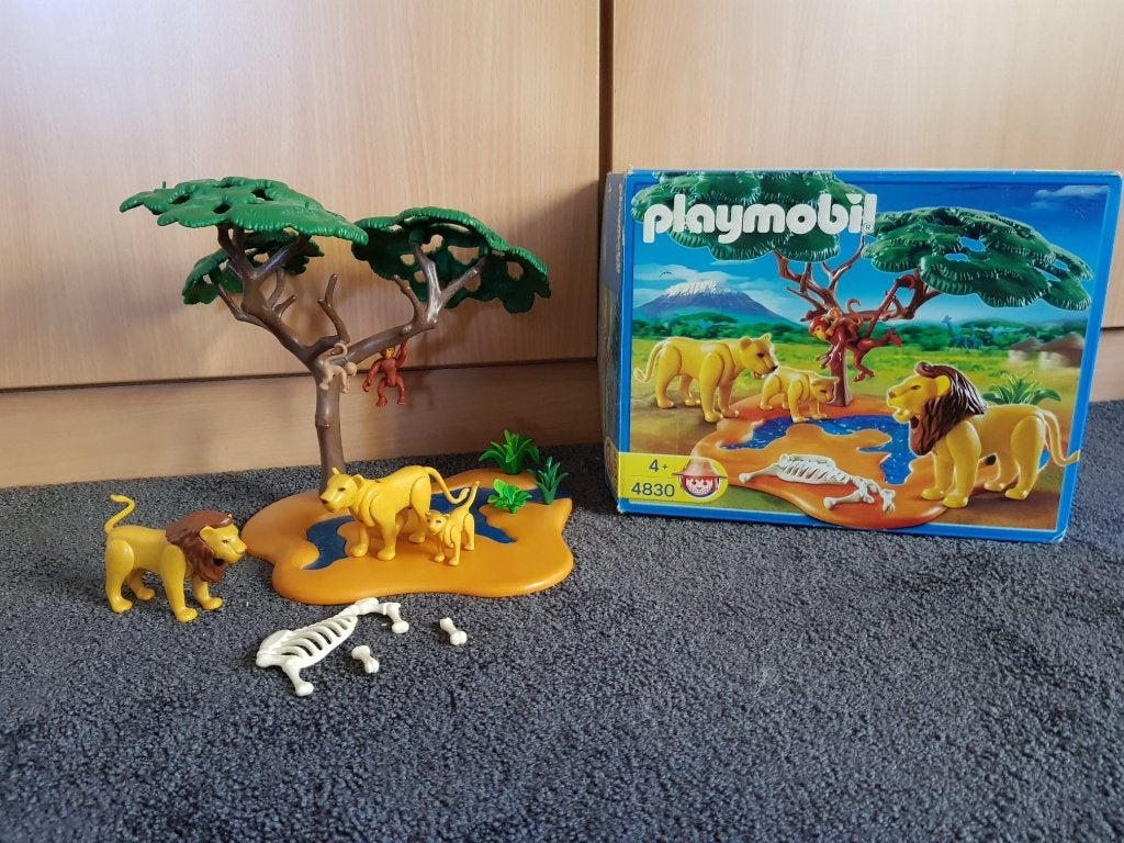 4830 playmobil leeuwen familie met apen, Ophalen of Verzenden, Zo goed als nieuw