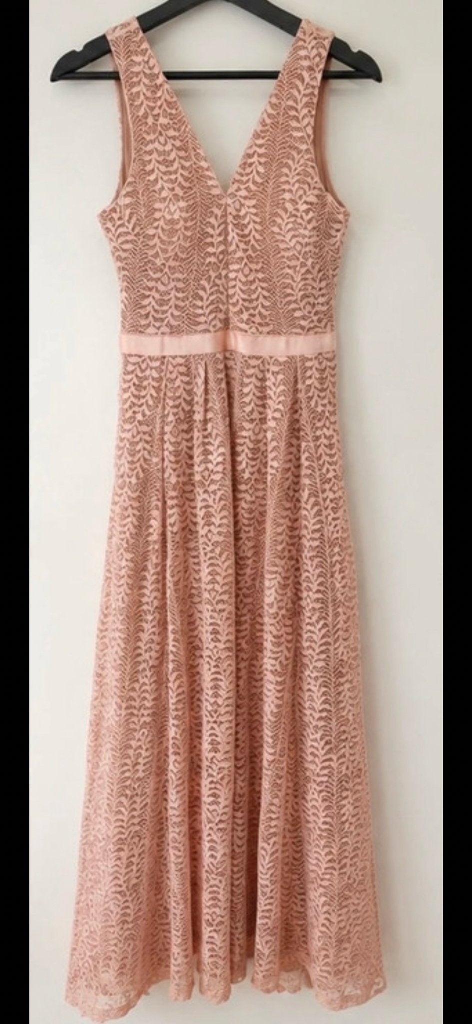 Mooie Boohoo jurk, maat 34, 1x gedragen, Kleding | Dames, Ophalen of Verzenden, Zo goed als nieuw, Roze, Maat 34 (XS) of kleiner