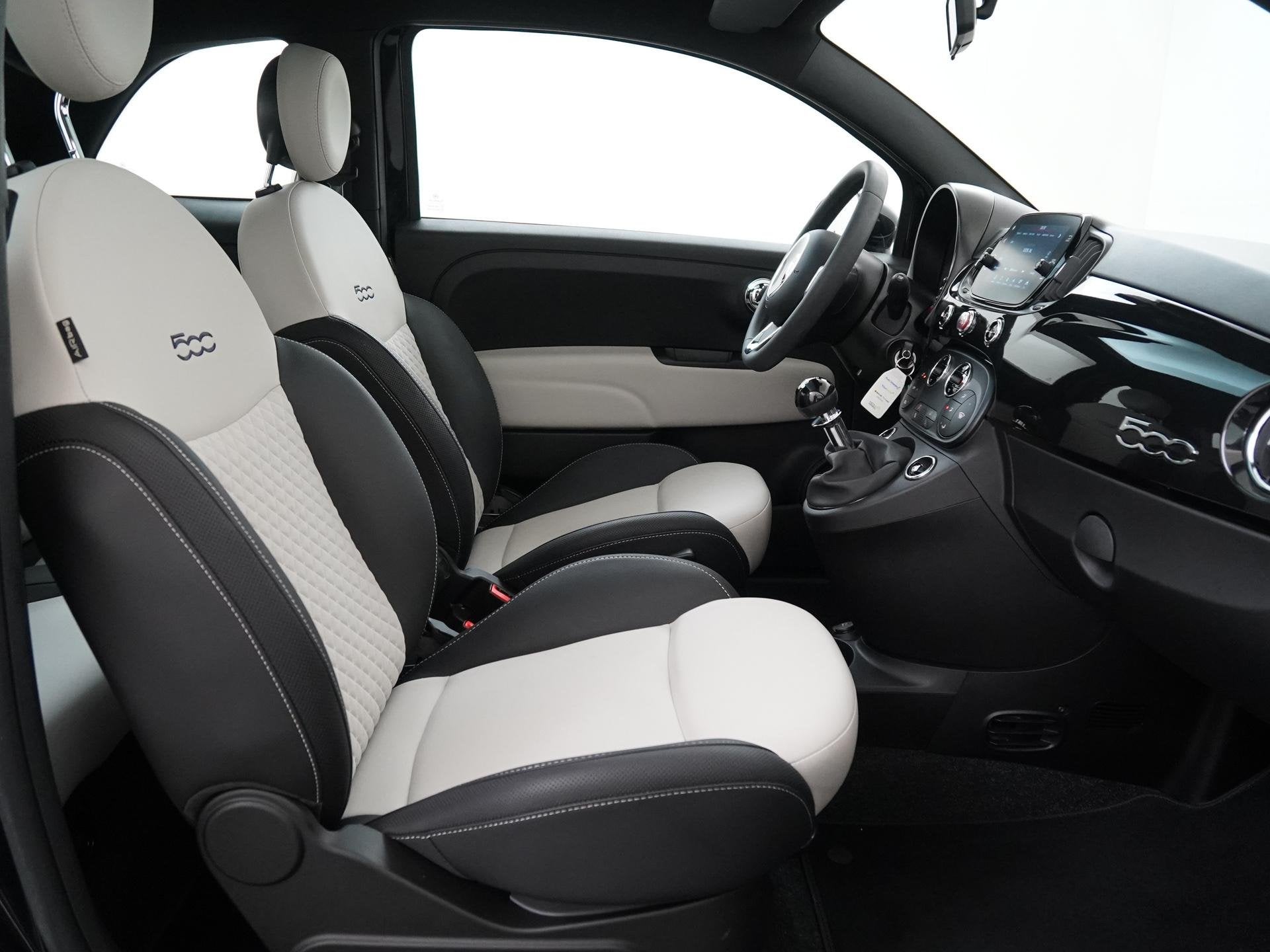 Fiat 500 1.0 Hybrid Dolcevita | Panoramadak | Apple/Android, Voorwielaandrijving, 12 maanden, Stof, Gebruikt