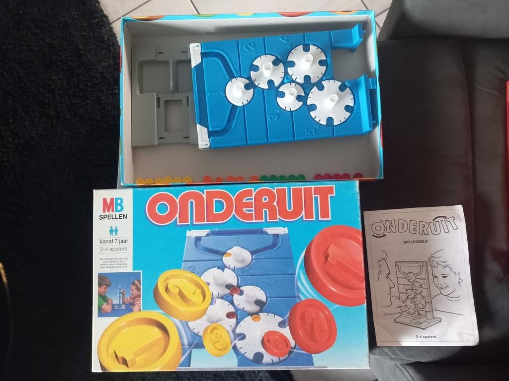 Onderuit - Klassiek bordspel voor het hele gezin, Klantenservice@hasbro.nl, Ophalen of Verzenden, Postbus 300, 3100 AH Schiedam, Nederland