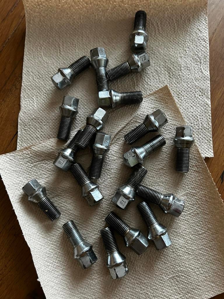 20 verchroomde wielbouten VWKever M12, Ophalen of Verzenden, Gebruikt, Volkswagen