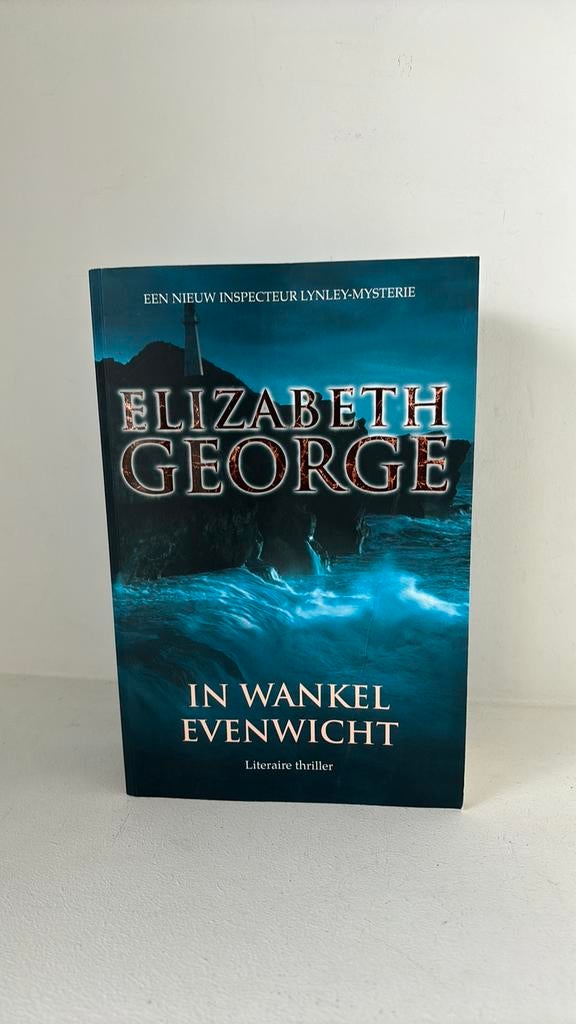 Elizabeth George - In wankel evenwicht boek, Ophalen of Verzenden, Zo goed als nieuw