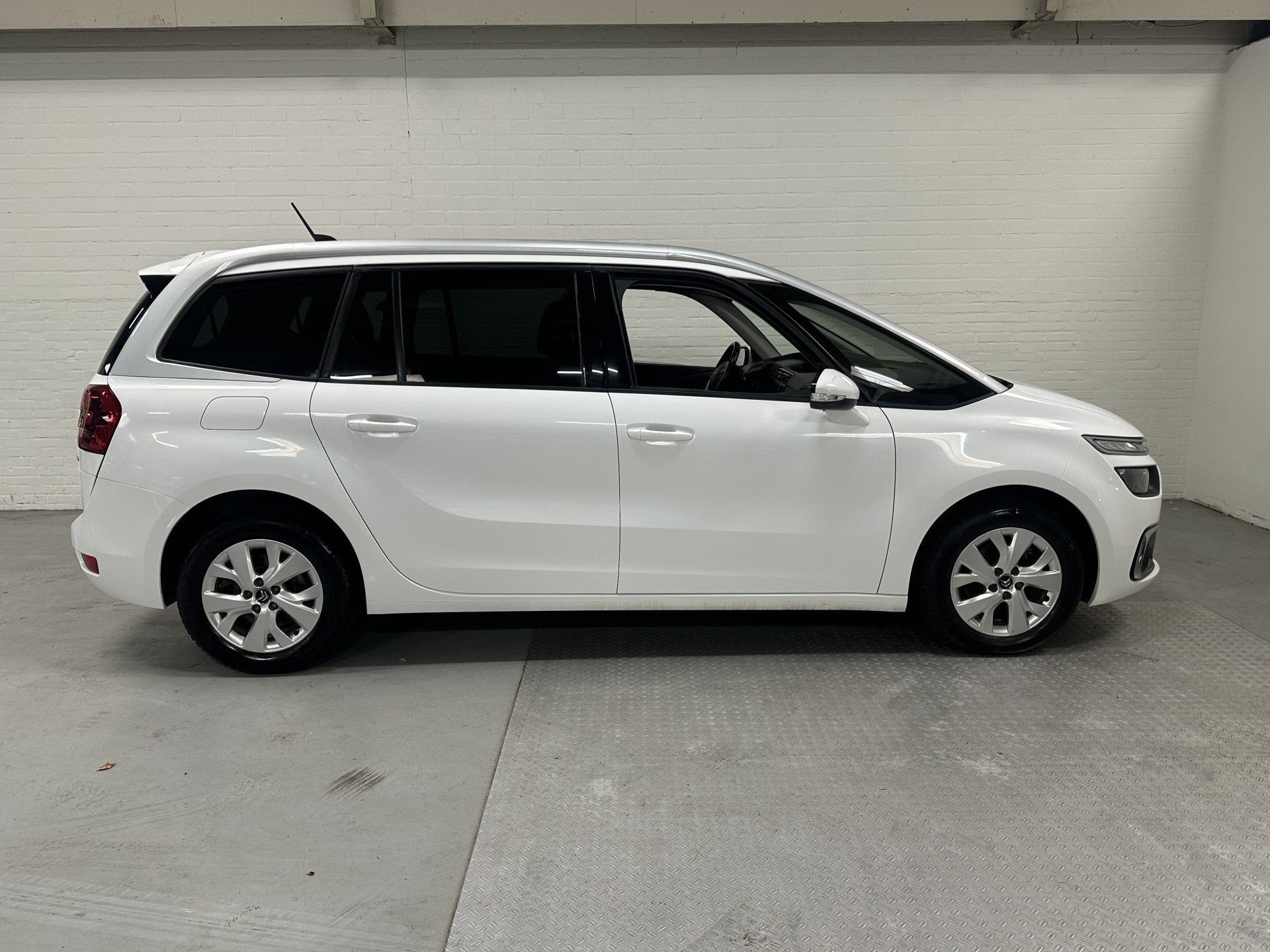 Citroën Grand C4 Spacetourer 1.2 PureTech Business CLIMA /C, Stof, Gebruikt, 1199 cc, 7 stoelen